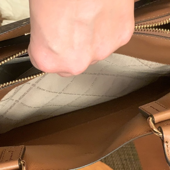 Michael Korse Reed Large Leather Belted Satchel Crossbody Brown - Picture 11 of 16